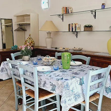 Le A Schiera Marazzino